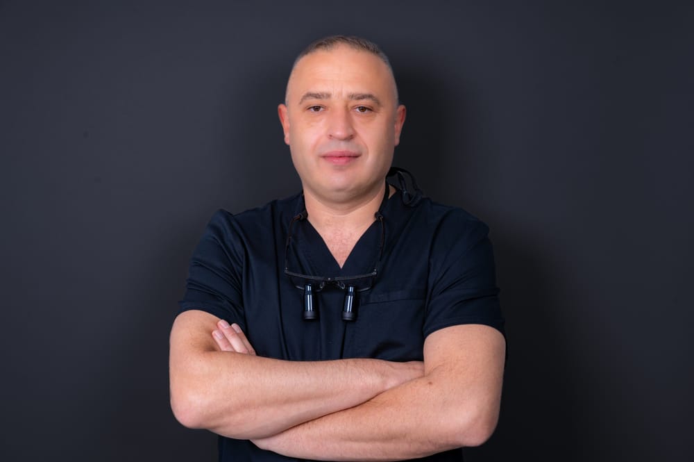 Dr Ramiz Arnaudov, founder and lead surgeon